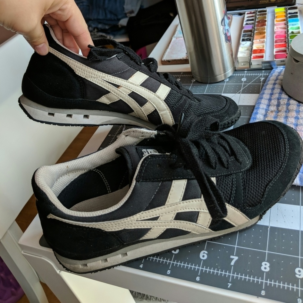 Onitsuka Tiger black sneaker asics